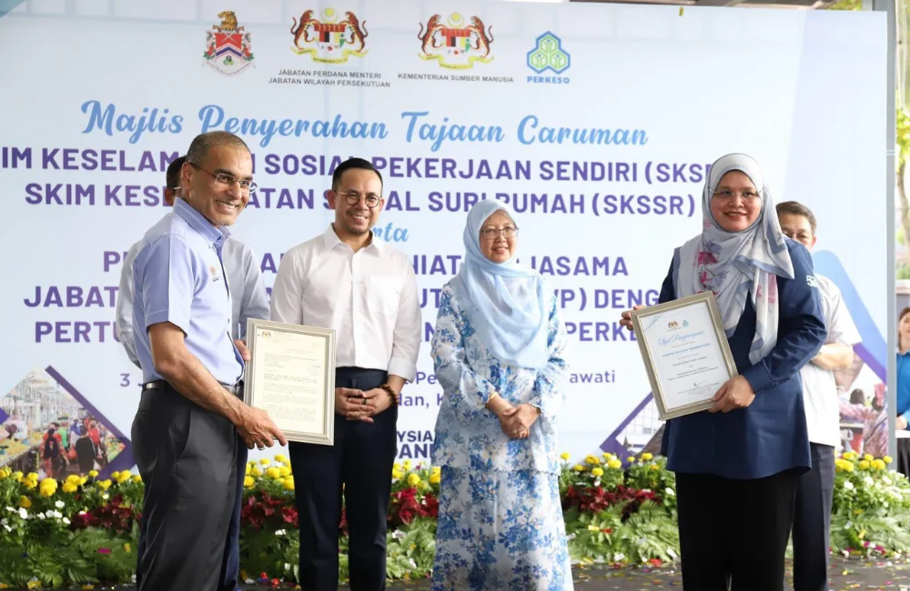 photo_6129543704856346631_y